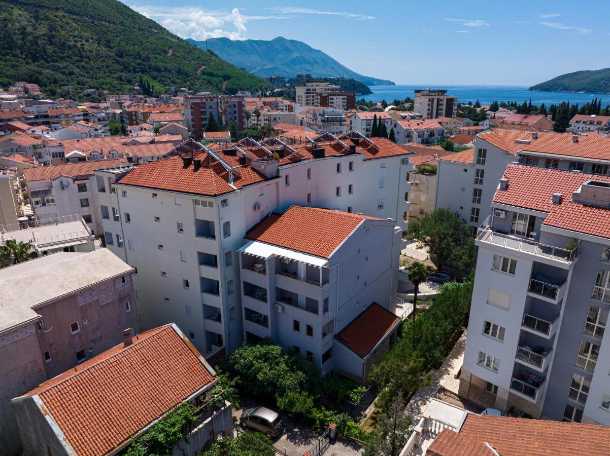 Marea Apartments Будва Экстерьер фото